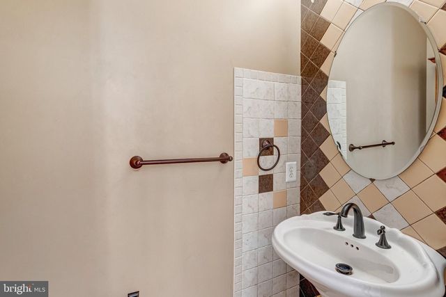 2594 SYLVAN MOOR LN, Woodbridge, VA 22191