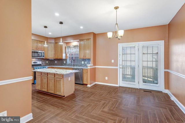 2594 SYLVAN MOOR LN, Woodbridge, VA 22191