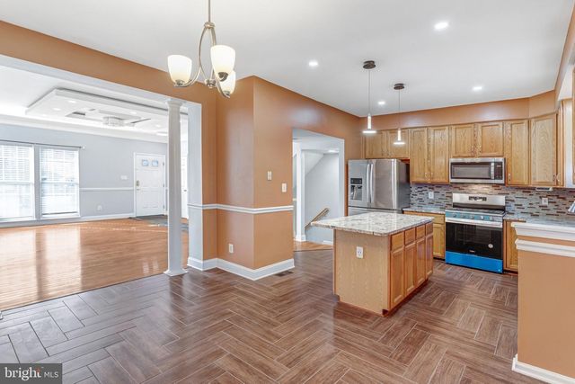 2594 SYLVAN MOOR LN, Woodbridge, VA 22191