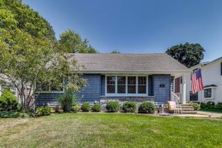 310 Carter Street, Libertyville, IL 60048