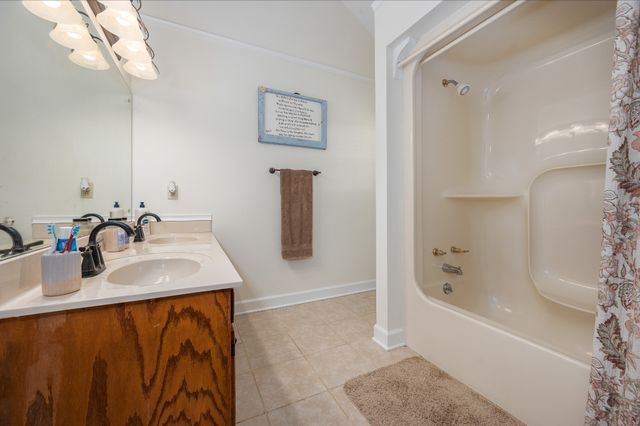 5205 SE Tater Peeler Rd, Lebanon, TN 37090