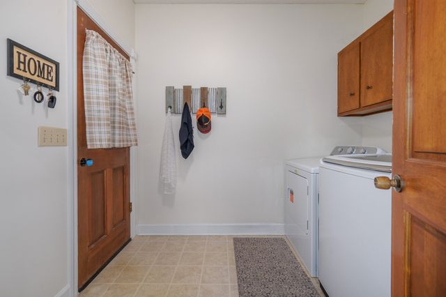 5205 SE Tater Peeler Rd, Lebanon, TN 37090