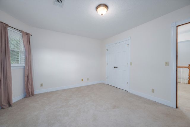 5205 SE Tater Peeler Rd, Lebanon, TN 37090
