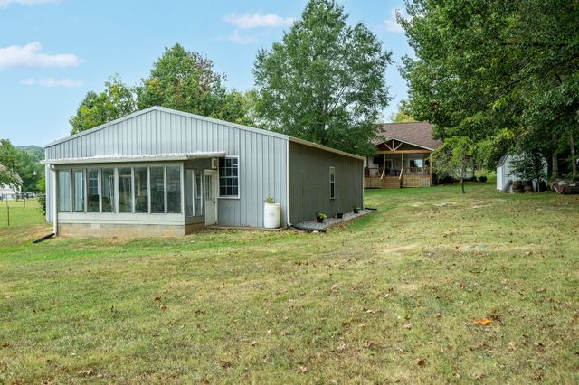 5205 SE Tater Peeler Rd, Lebanon, TN 37090