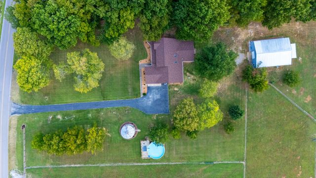 5205 SE Tater Peeler Rd, Lebanon, TN 37090