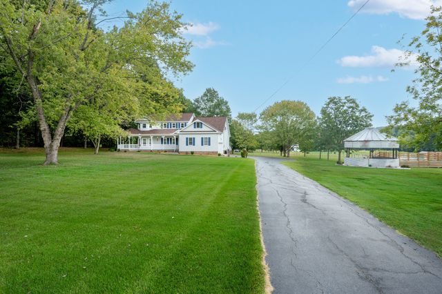 5205 SE Tater Peeler Rd, Lebanon, TN 37090