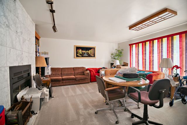 8850 W 101st Place, Palos Hills, IL 60465