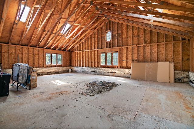 8850 W 101st Place, Palos Hills, IL 60465