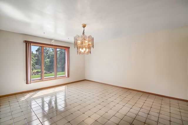 8850 W 101st Place, Palos Hills, IL 60465