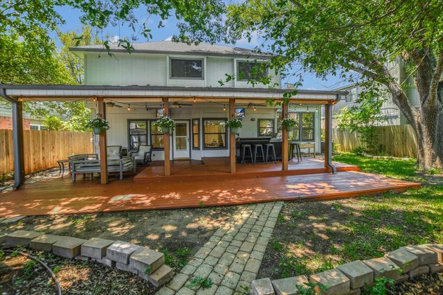 1104 Crestview ST, Round Rock, TX 78681