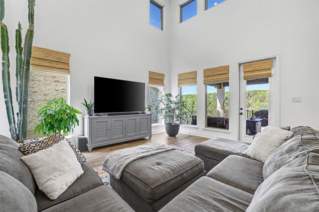 1216 Summer Moon DR, Georgetown, TX 78628