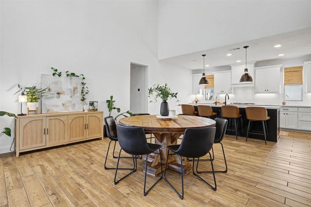 1216 Summer Moon DR, Georgetown, TX 78628