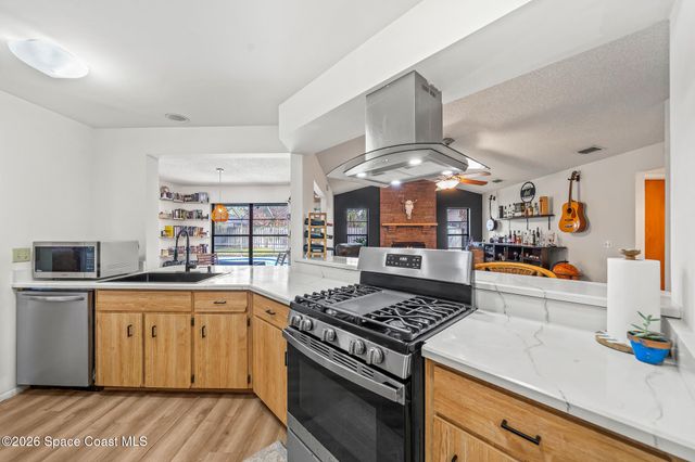 2360 Honeybrook Creek Drive, Melbourne, FL 32935