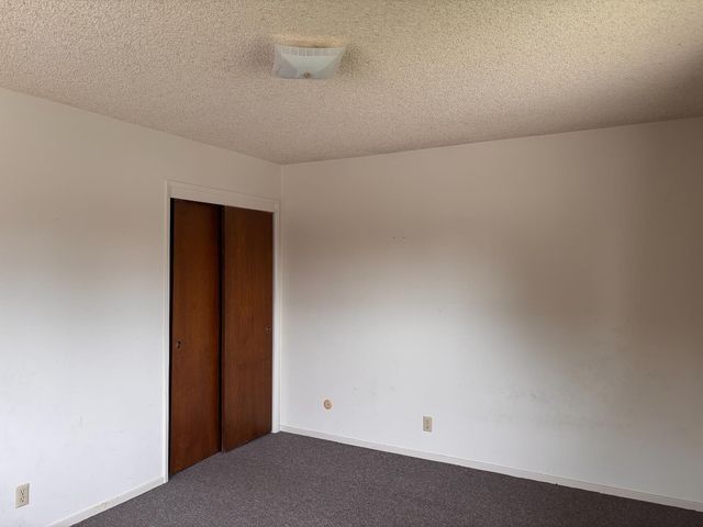 320 Avila Ct, Stockton, CA 95210