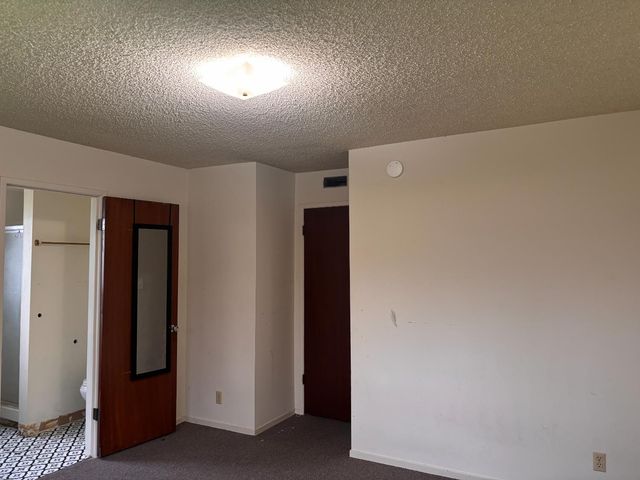 320 Avila Ct, Stockton, CA 95210