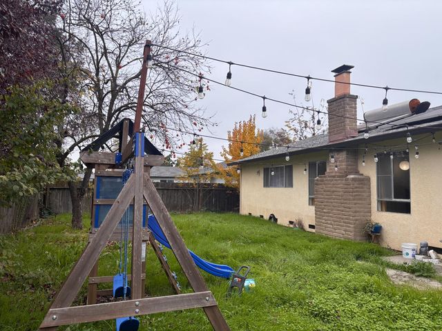 320 Avila Ct, Stockton, CA 95210