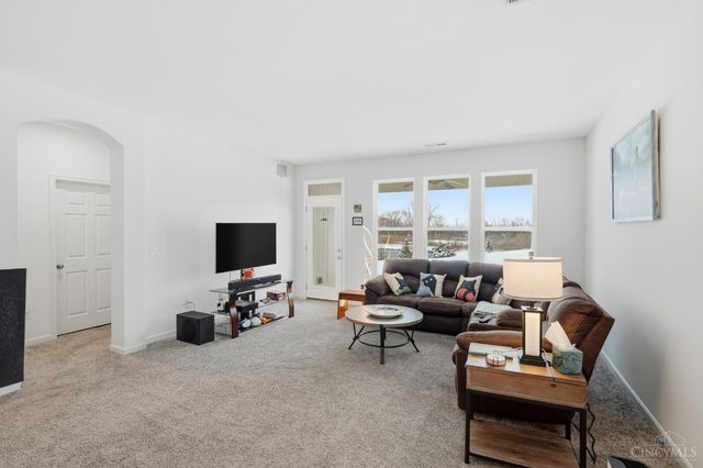 8147 Westfall Lane, West Chester, OH 45069