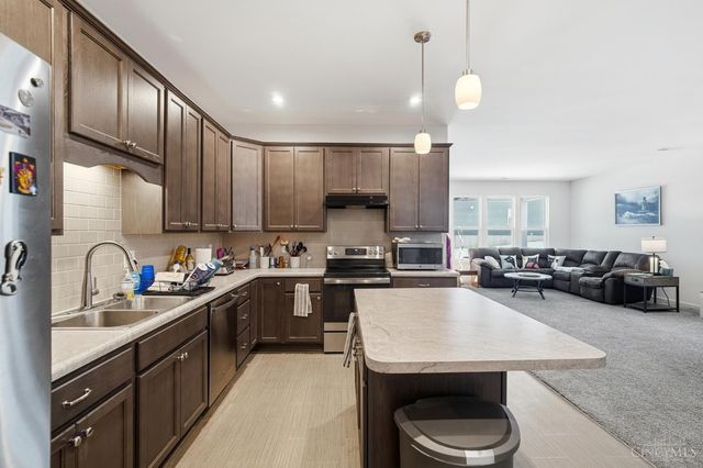 8147 Westfall Lane, West Chester, OH 45069