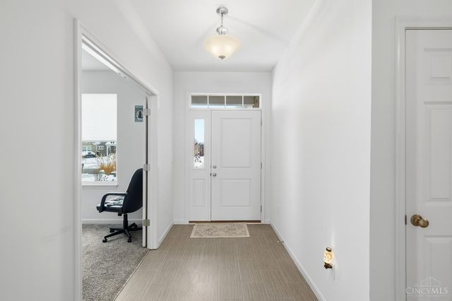 8147 Westfall Lane, West Chester, OH 45069