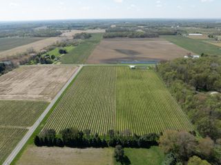 Scottdale Road 15, Berrien Springs, MI 49103