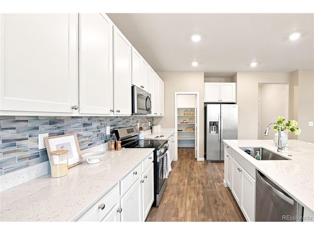 653 Thistle Pl, Lafayette, CO 80026