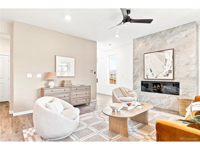 653 Thistle Pl, Lafayette, CO 80026