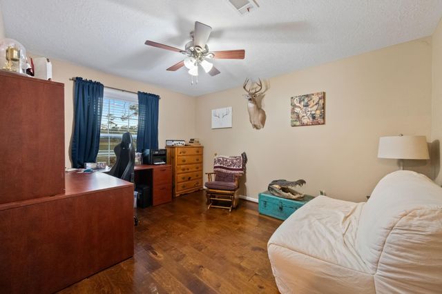 203 N Bayou Bend, Baytown, TX 77521