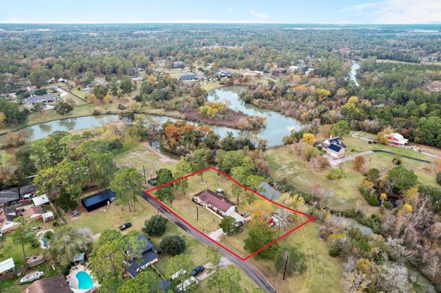 203 N Bayou Bend, Baytown, TX 77521