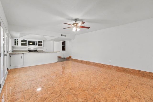 15526 Camino Del Sol Drive, Houston, TX 77083