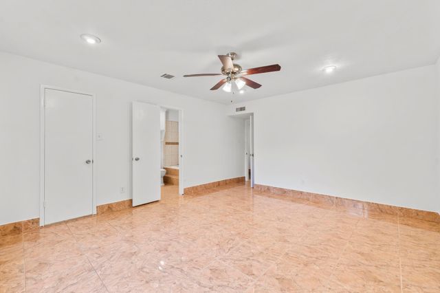 15526 Camino Del Sol Drive, Houston, TX 77083