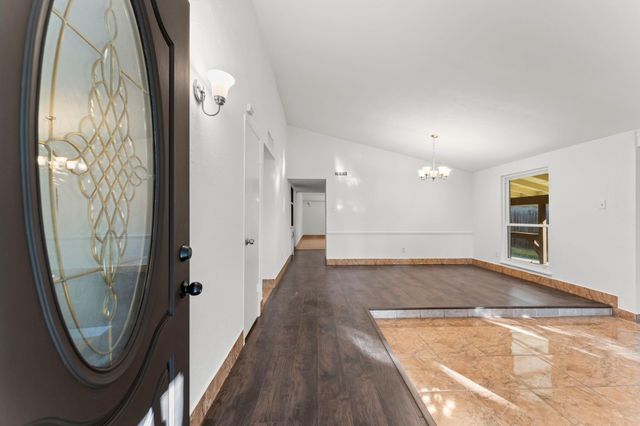 15526 Camino Del Sol Drive, Houston, TX 77083