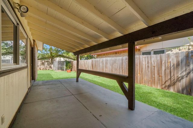 15526 Camino Del Sol Drive, Houston, TX 77083