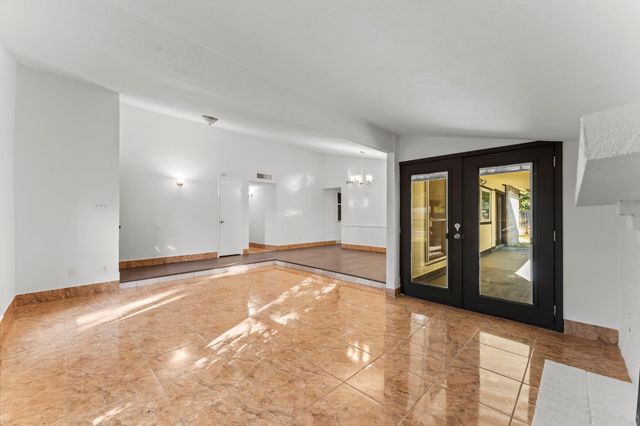 15526 Camino Del Sol Drive, Houston, TX 77083