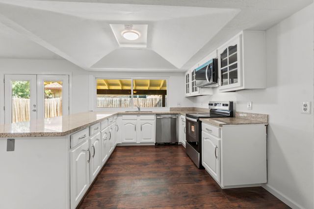 15526 Camino Del Sol Drive, Houston, TX 77083