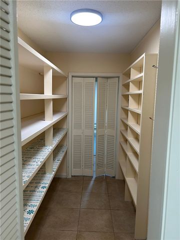 905 W Terrace Blvd, Rockport, TX 78382