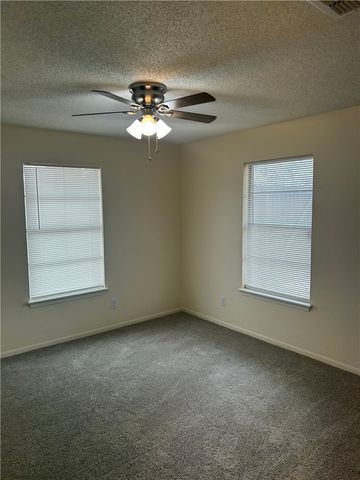 905 W Terrace Blvd, Rockport, TX 78382