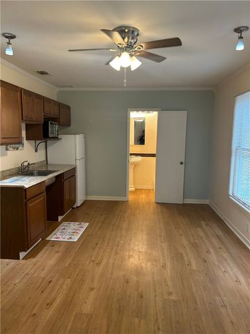 905 W Terrace Blvd, Rockport, TX 78382