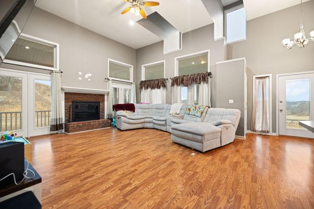 198 Iwanna Loop, Ezel, KY 41425