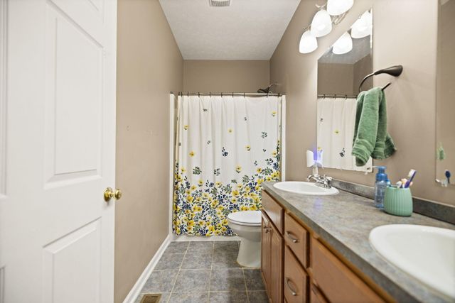 198 Iwanna Loop, Ezel, KY 41425