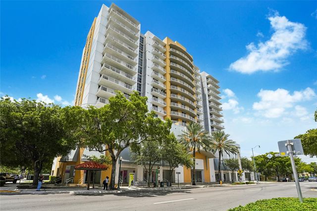 900 SW 8th St 1609, Miami, FL 33130