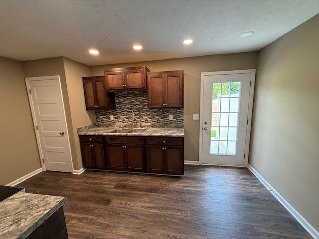 740 Kings Ln Apt A2, Tullahoma, TN 37388
