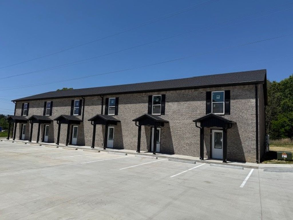 740 Kings Ln Apt A2, Tullahoma, TN 37388