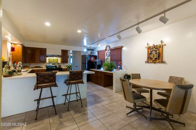 3825 N Tyndall Avenue, Tucson, AZ 85719