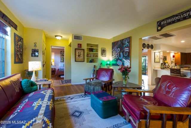 3825 N Tyndall Avenue, Tucson, AZ 85719