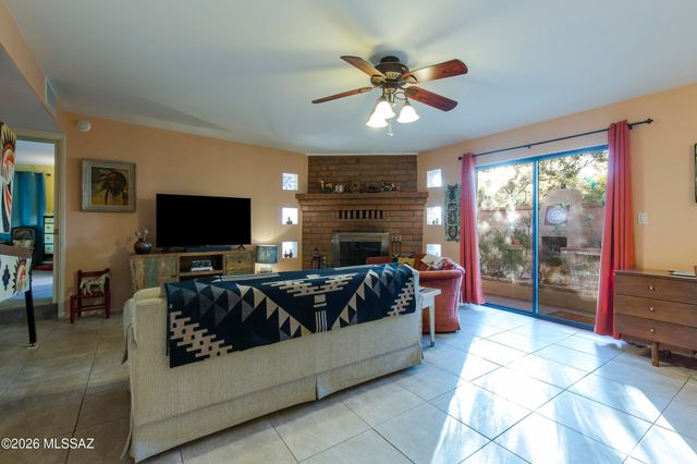 3825 N Tyndall Avenue, Tucson, AZ 85719