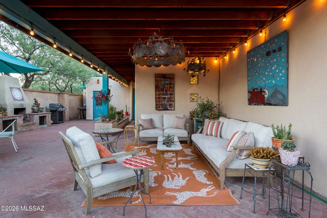 3825 N Tyndall Avenue, Tucson, AZ 85719