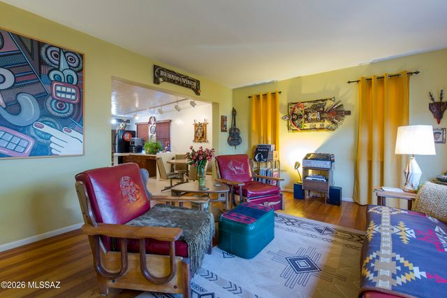 3825 N Tyndall Avenue, Tucson, AZ 85719