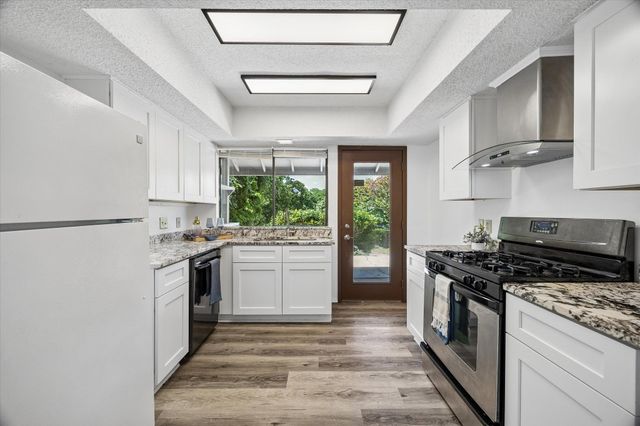 10010 Faylin DR, Austin, TX 78753