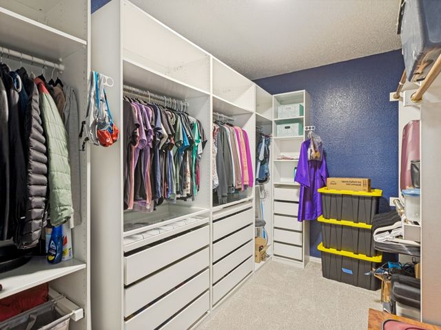 2216 Forest Creek Drive, Mansfield, TX 76063