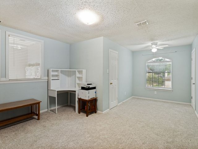 2216 Forest Creek Drive, Mansfield, TX 76063